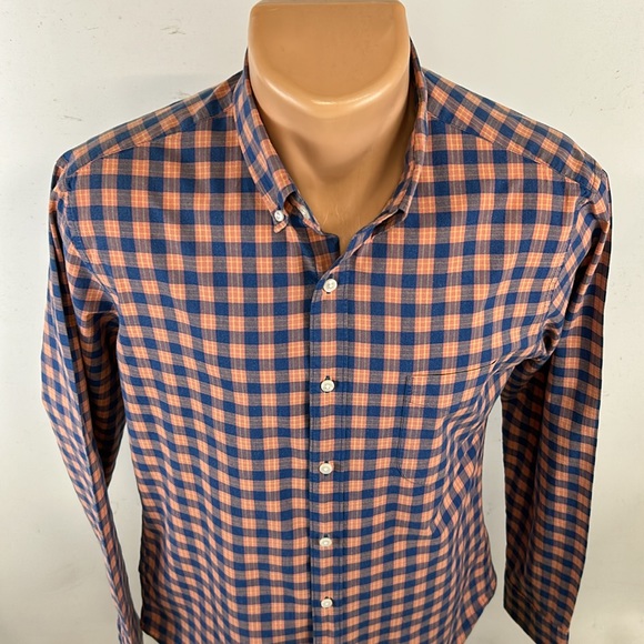 J. Crew long sleeve button down collar shirt. M - Picture 3 of 7
